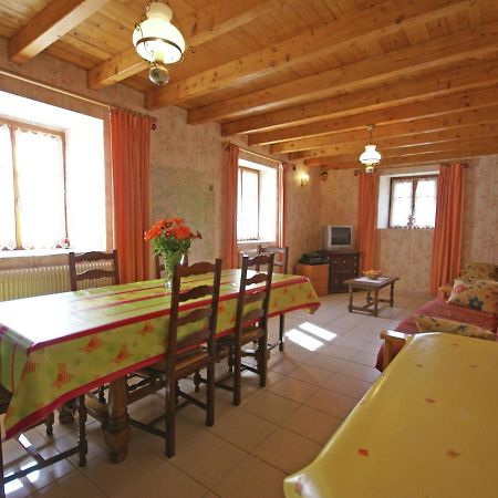 Spacious Holiday Home Near The Forest Esmoulieres Extérieur photo